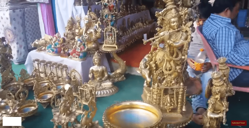 Sri Krishna Statue in Shilparamam